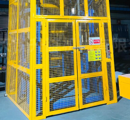 富锦货梯可以安装在室外吗